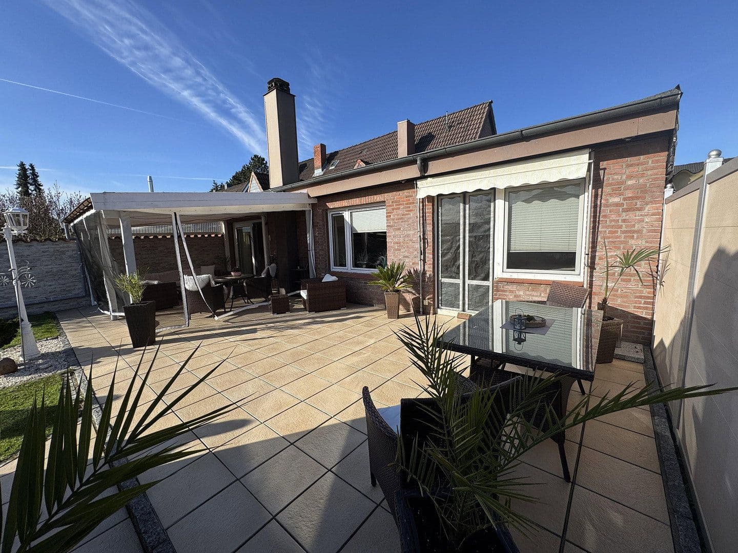 Prodej domu 124 m², pozemek 400 m², Dockstraße 25, Lübeck-Kücknitz, Šlesvicko-Holštýnsko Prodej domu 124 m², pozemek 400 m², Dockstraße 25, Lübeck-Kücknitz, Šlesvicko-Holštýnsko