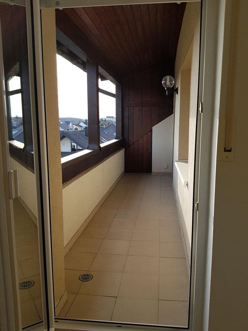 Pronájem bytu 4+1 98 m², Herzogenaurach, Bavorsko Pronájem bytu 4+1 98 m², Herzogenaurach, Bavorsko