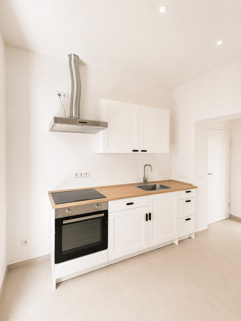 Pronájem bytu 2+1 48 m², Westliche Stadtmauerstraße 64, Erlangen, Bavorsko Pronájem bytu 2+1 48 m², Westliche Stadtmauerstraße 64, Erlangen, Bavorsko