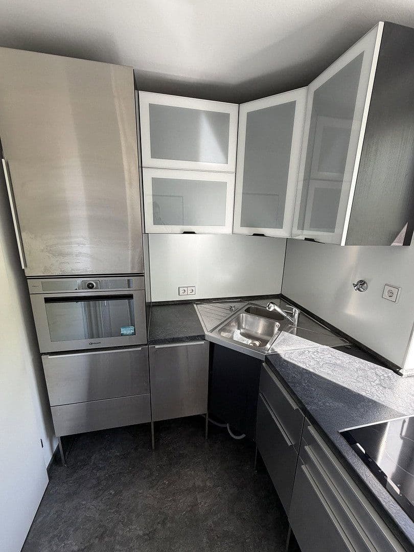 Pronájem bytu 1+kk 50 m², Kronenstraße 19a, Krefeld, Severní Porýní-Vestfálsko Pronájem bytu 1+kk 50 m², Kronenstraße 19a, Krefeld, Severní Porýní-Vestfálsko