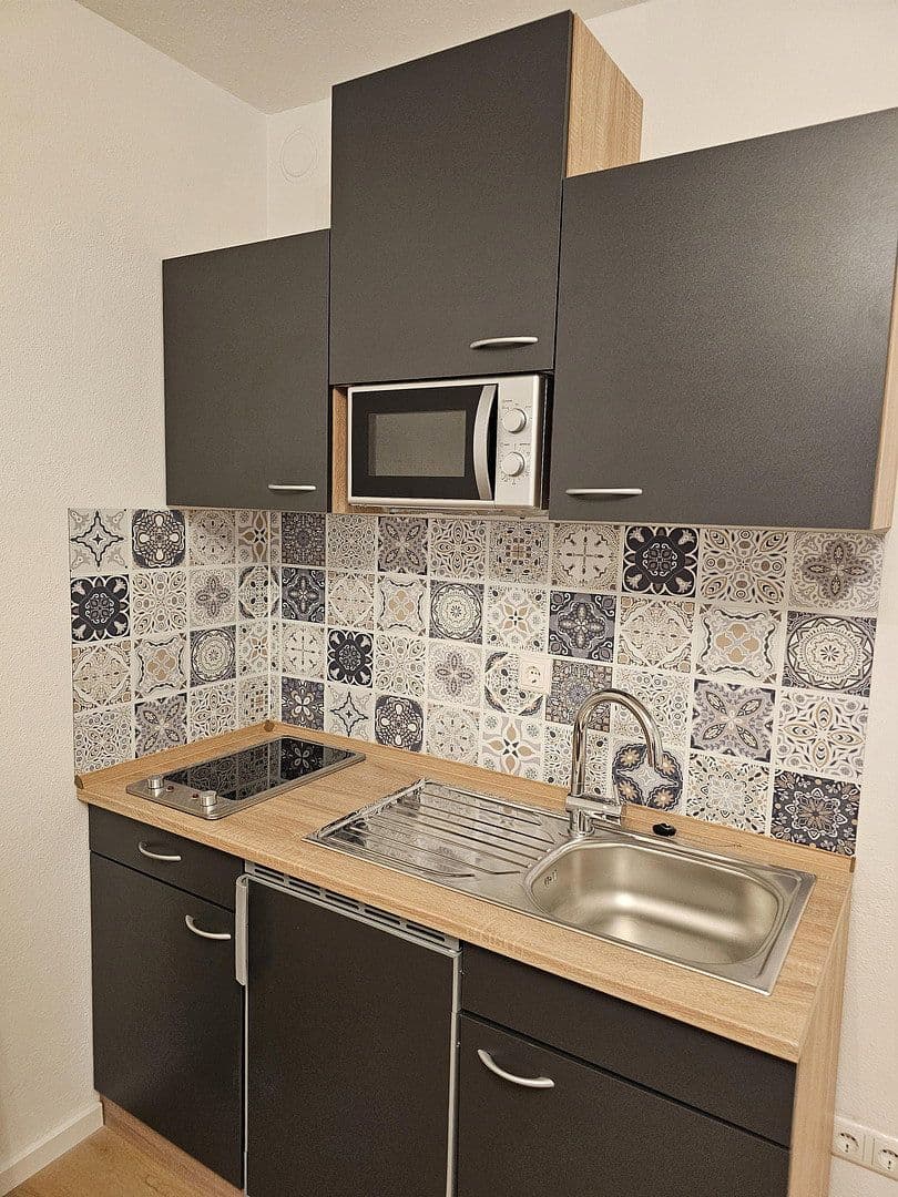 Pronájem bytu 1+1 18 m², Englmeierstrasse 4a, Passau, Bavorsko Pronájem bytu 1+1 18 m², Englmeierstrasse 4a, Passau, Bavorsko