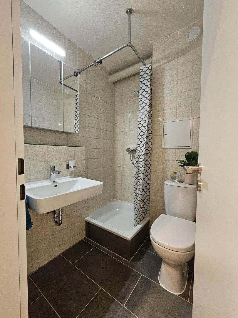 Pronájem bytu 1+1 18 m², Englmeierstrasse 4a, Passau, Bavorsko Pronájem bytu 1+1 18 m², Englmeierstrasse 4a, Passau, Bavorsko