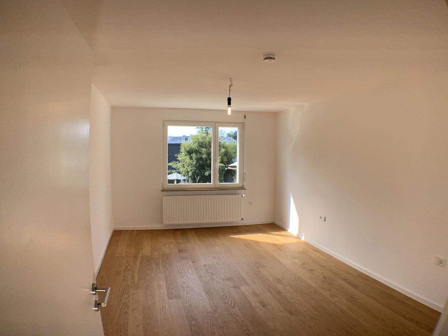Prodej domu 375 m², pozemek 710 m², Freiburg im Breisgau, Bádensko-Württembersko Prodej domu 375 m², pozemek 710 m², Freiburg im Breisgau, Bádensko-Württembersko