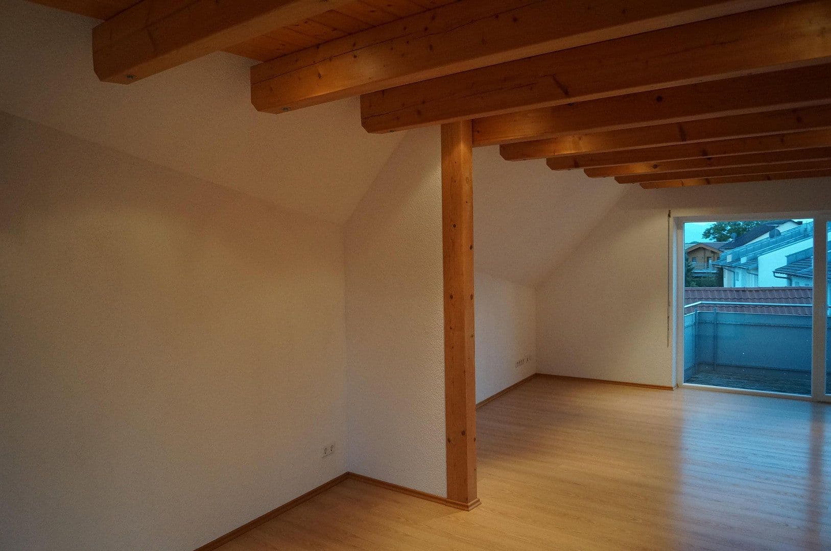 Prodej domu 375 m², pozemek 710 m², Freiburg im Breisgau, Bádensko-Württembersko Prodej domu 375 m², pozemek 710 m², Freiburg im Breisgau, Bádensko-Württembersko