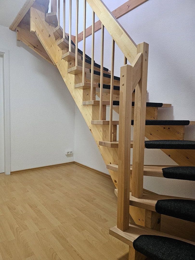 Prodej domu 155 m², pozemek 370 m², Eschborn, Hessen Prodej domu 155 m², pozemek 370 m², Eschborn, Hessen