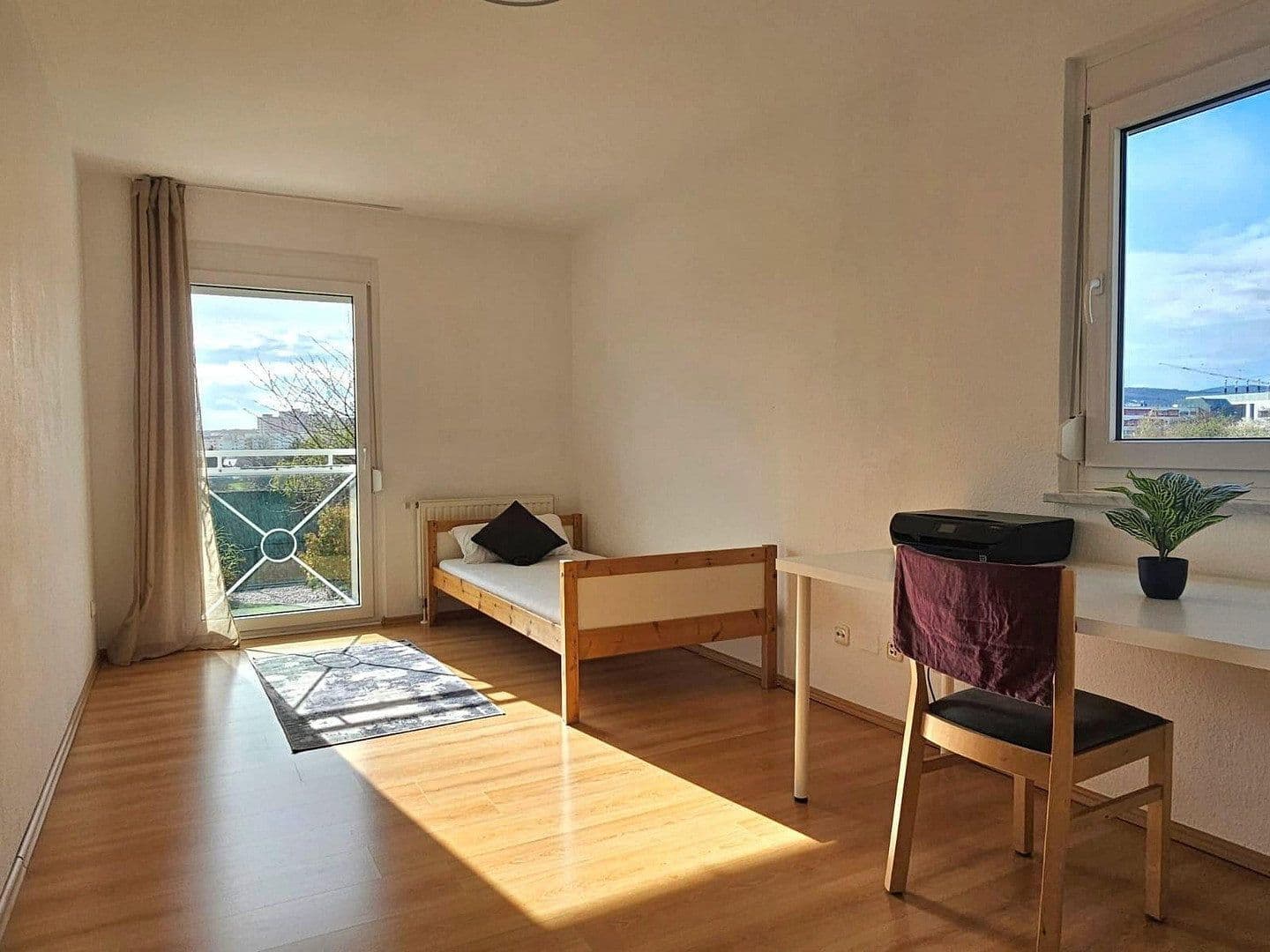 Prodej domu 155 m², pozemek 370 m², Eschborn, Hessen Prodej domu 155 m², pozemek 370 m², Eschborn, Hessen