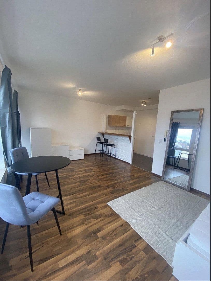 Prodej bytu 1+1 30 m², Haspelstraße 10, Kaiserslautern, Porýní-Falc Prodej bytu 1+1 30 m², Haspelstraße 10, Kaiserslautern, Porýní-Falc