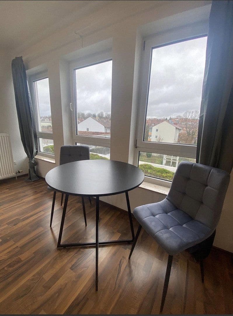 Prodej bytu 1+1 30 m², Haspelstraße 10, Kaiserslautern, Porýní-Falc Prodej bytu 1+1 30 m², Haspelstraße 10, Kaiserslautern, Porýní-Falc