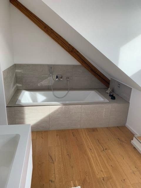 Pronájem bytu 3+kk 130 m², Tägermoosstr. 16, Konstanz, Bádensko-Württembersko Pronájem bytu 3+kk 130 m², Tägermoosstr. 16, Konstanz, Bádensko-Württembersko