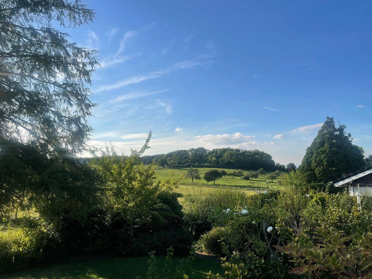 Prodej domu 206 m², pozemek 894 m², Roßdorf, Hessen Prodej domu 206 m², pozemek 894 m², Roßdorf, Hessen