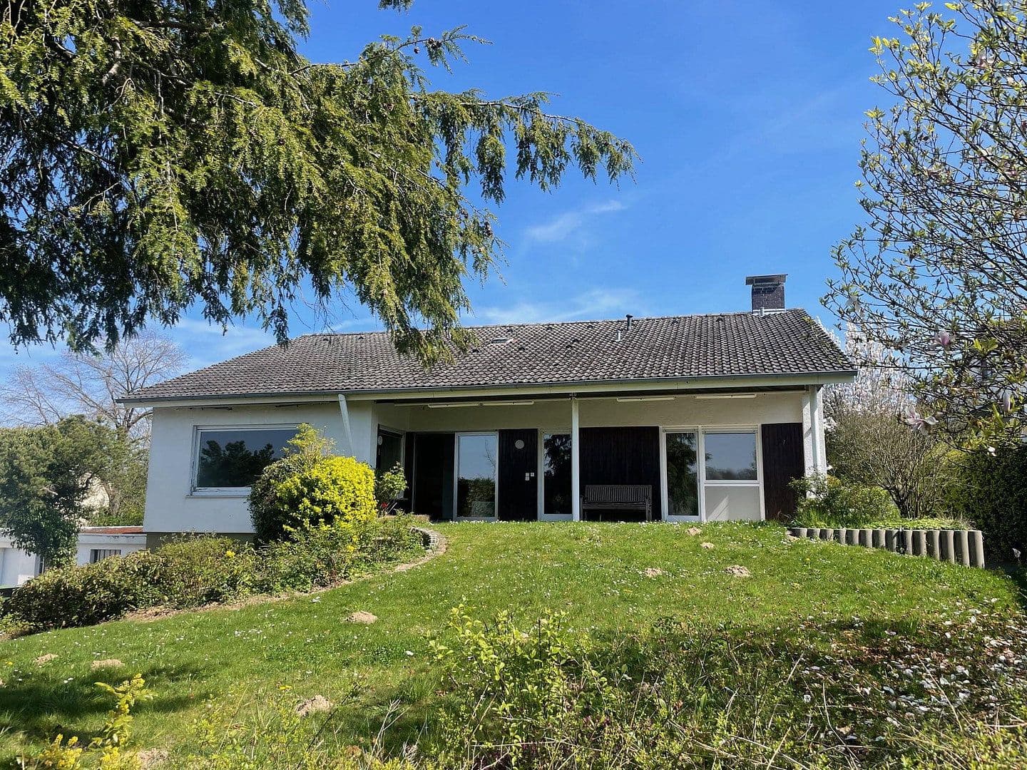 Prodej domu 206 m², pozemek 894 m², Roßdorf, Hessen Prodej domu 206 m², pozemek 894 m², Roßdorf, Hessen