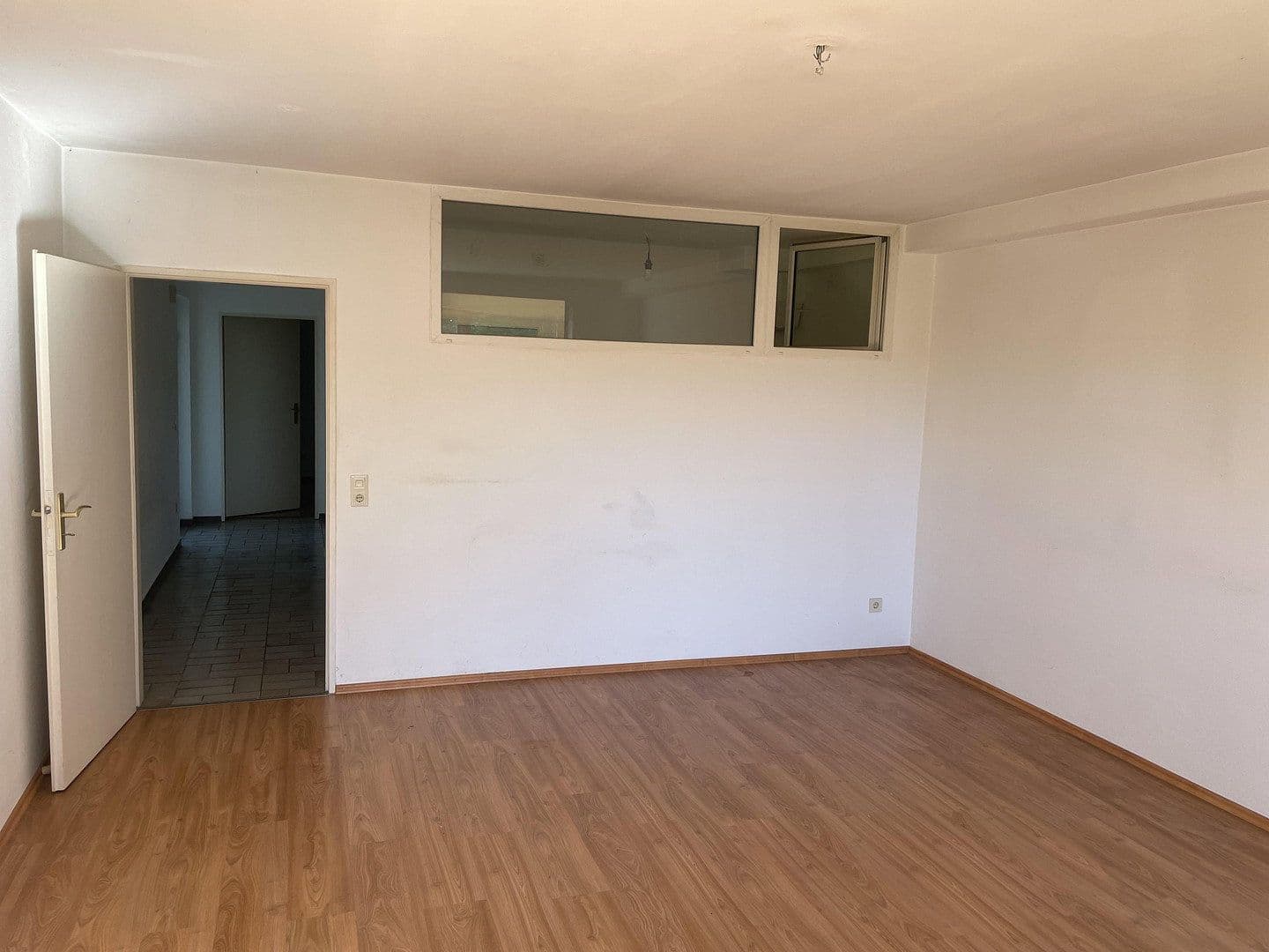 Prodej domu 206 m², pozemek 894 m², Roßdorf, Hessen Prodej domu 206 m², pozemek 894 m², Roßdorf, Hessen