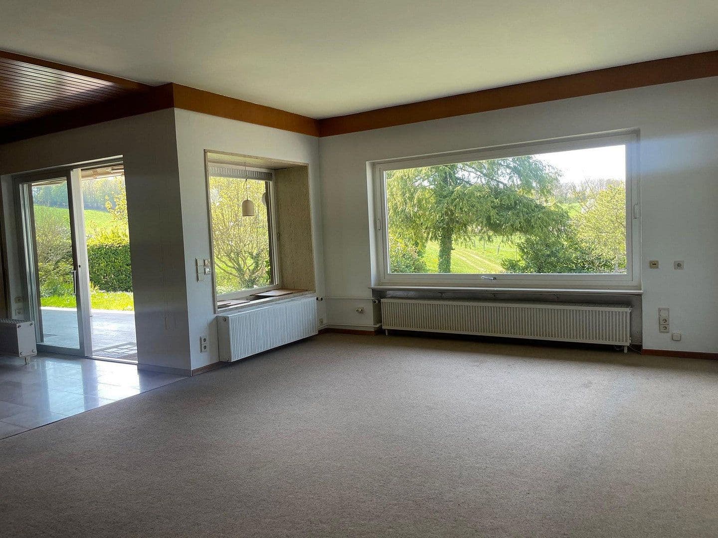 Prodej domu 206 m², pozemek 894 m², Roßdorf, Hessen Prodej domu 206 m², pozemek 894 m², Roßdorf, Hessen