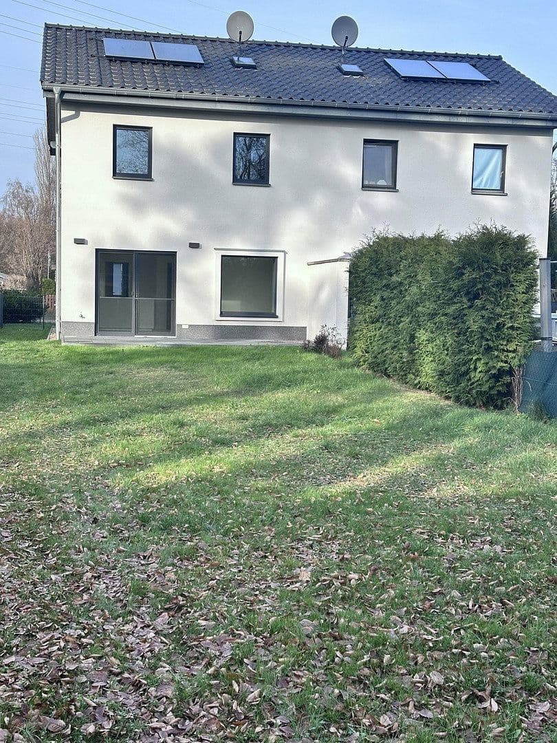 Prodej domu 107 m², pozemek 448 m², Kollwitzstraße 29, Brieselang, Braniborsko Prodej domu 107 m², pozemek 448 m², Kollwitzstraße 29, Brieselang, Braniborsko