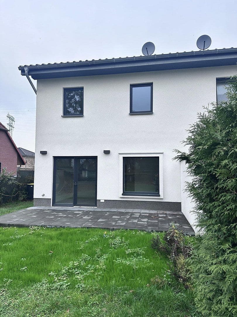 Prodej domu 107 m², pozemek 448 m², Kollwitzstraße 29, Brieselang, Braniborsko Prodej domu 107 m², pozemek 448 m², Kollwitzstraße 29, Brieselang, Braniborsko