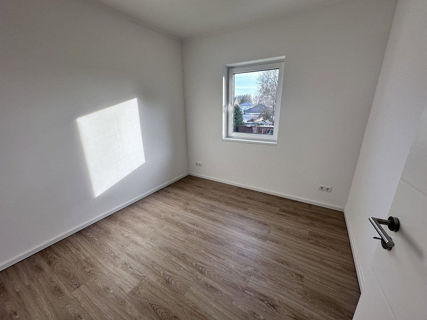Prodej domu 107 m², pozemek 448 m², Kollwitzstraße 29, Brieselang, Braniborsko Prodej domu 107 m², pozemek 448 m², Kollwitzstraße 29, Brieselang, Braniborsko