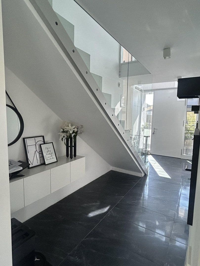 Prodej domu 152 m², pozemek 451 m², Jüchen, Severní Porýní-Vestfálsko Prodej domu 152 m², pozemek 451 m², Jüchen, Severní Porýní-Vestfálsko