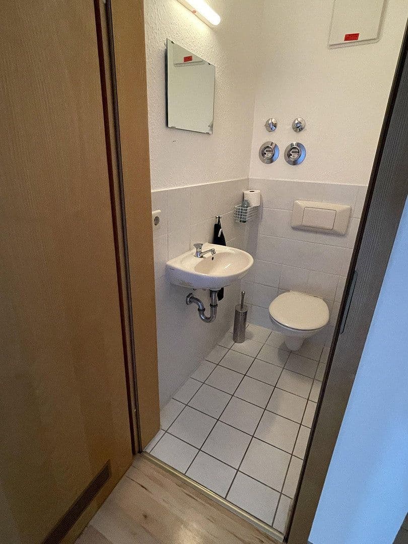 Prodej bytu 3+1 66 m², Beim Mühlbach 5, Illerkirchberg, Bádensko-Württembersko Prodej bytu 3+1 66 m², Beim Mühlbach 5, Illerkirchberg, Bádensko-Württembersko