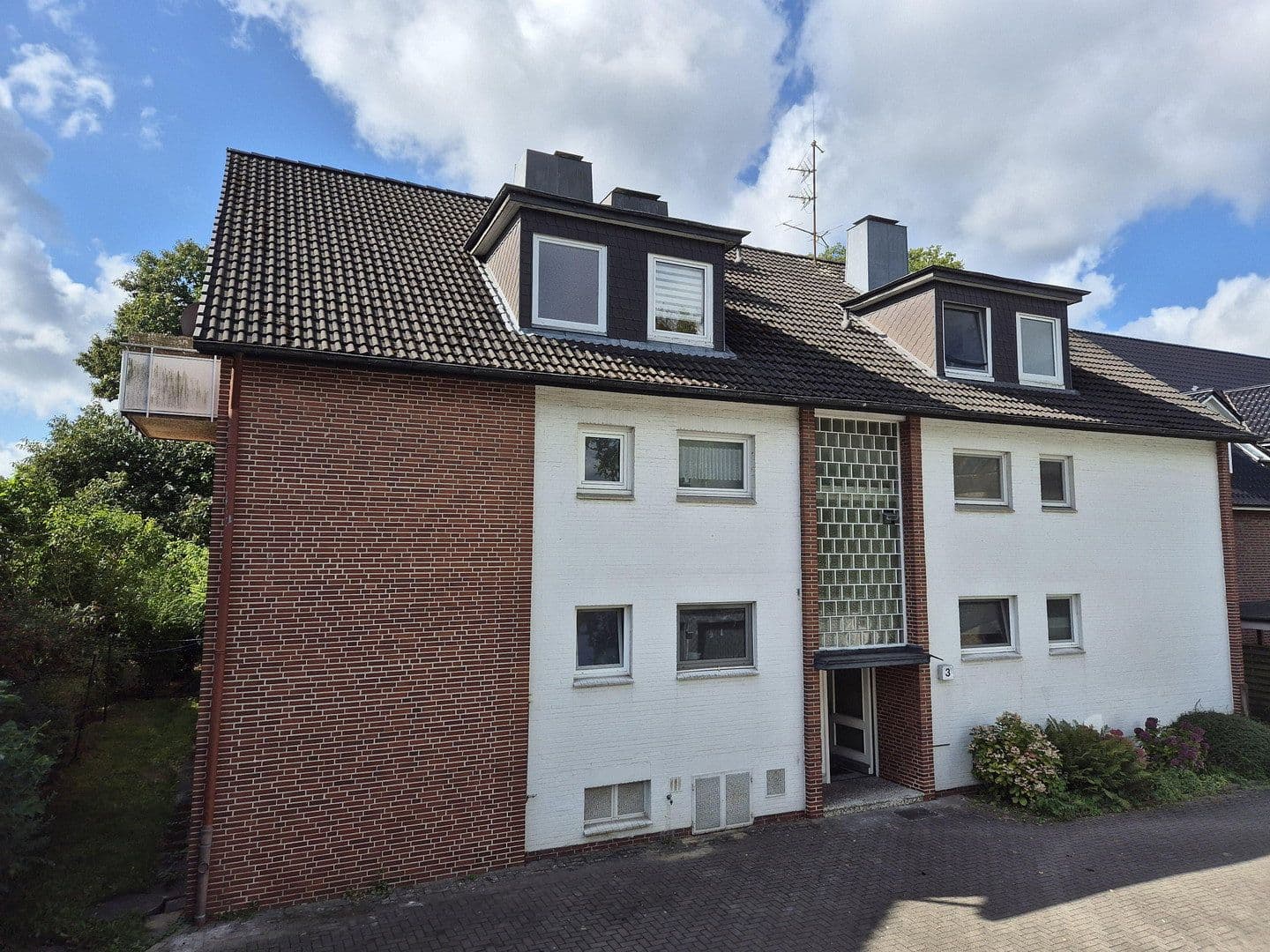 Pronájem bytu 3+1 73 m², Weidenstraße 3, Halstenbek, Šlesvicko-Holštýnsko Pronájem bytu 3+1 73 m², Weidenstraße 3, Halstenbek, Šlesvicko-Holštýnsko