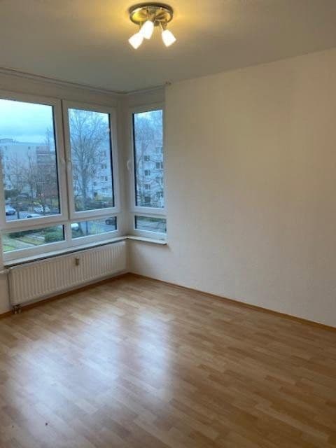 Pronájem bytu 2+1 67 m², Düsseldorf, Severní Porýní-Vestfálsko Pronájem bytu 2+1 67 m², Düsseldorf, Severní Porýní-Vestfálsko