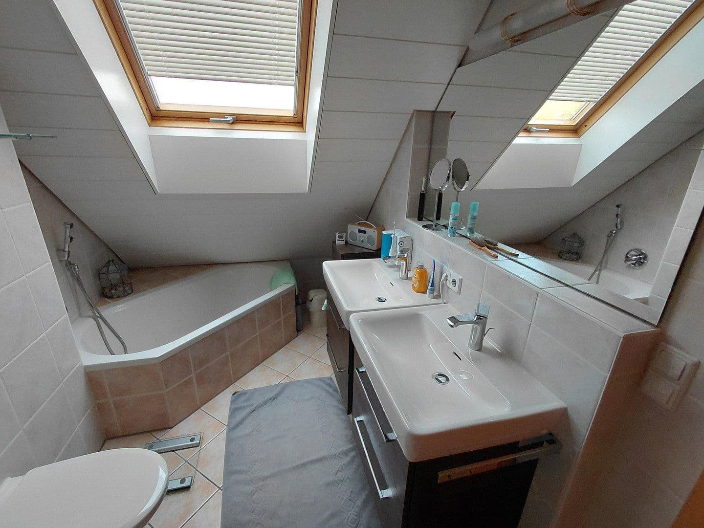 Prodej bytu 4+kk 112 m², Burghaldenstraße 13, Weinstadt, Bádensko-Württembersko Prodej bytu 4+kk 112 m², Burghaldenstraße 13, Weinstadt, Bádensko-Württembersko