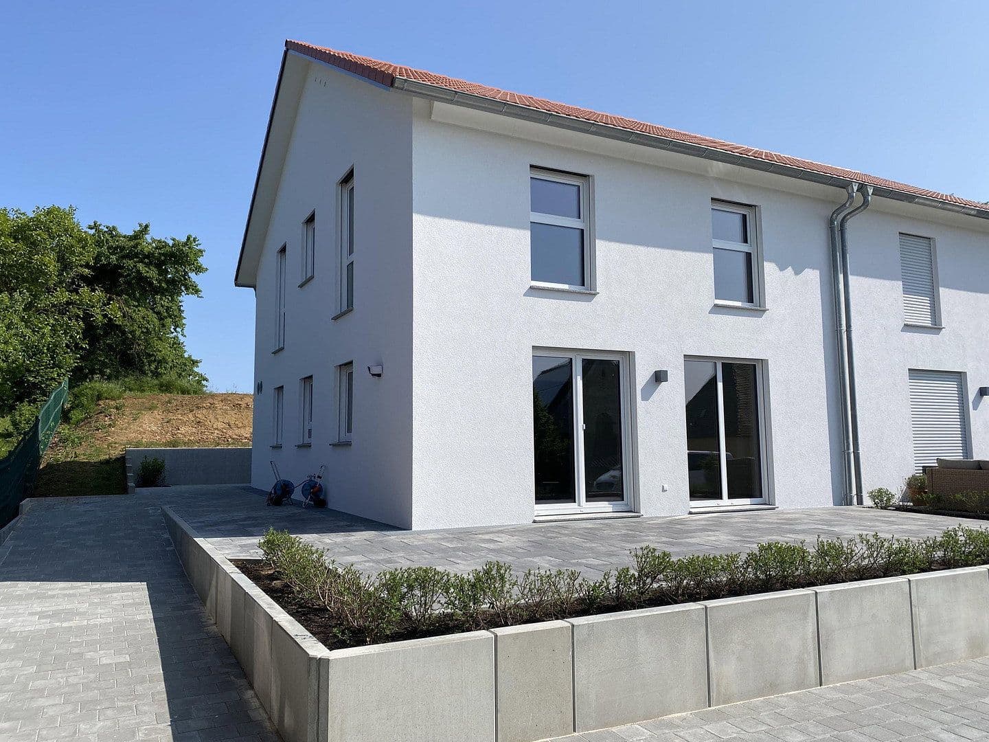 Pronájem domu 127 m², pozemek 462 m², Ziegelweg 21A, Ellingen, Bavorsko Pronájem domu 127 m², pozemek 462 m², Ziegelweg 21A, Ellingen, Bavorsko
