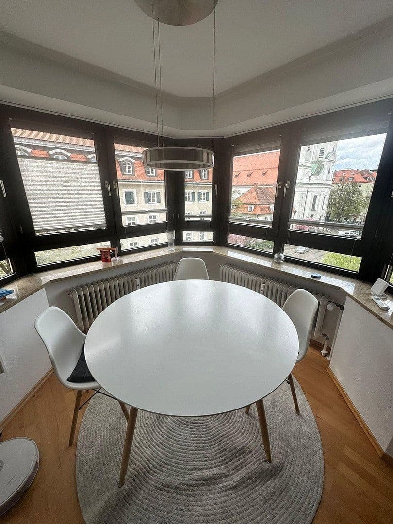 Pronájem bytu 2+1 57 m², München, Bavorsko Pronájem bytu 2+1 57 m², München, Bavorsko