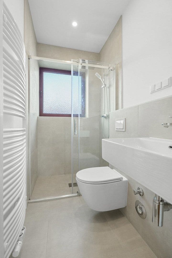 Pronájem bytu 3+1 67 m², Hischestraße 5, Hannover, Dolní Sasko Pronájem bytu 3+1 67 m², Hischestraße 5, Hannover, Dolní Sasko