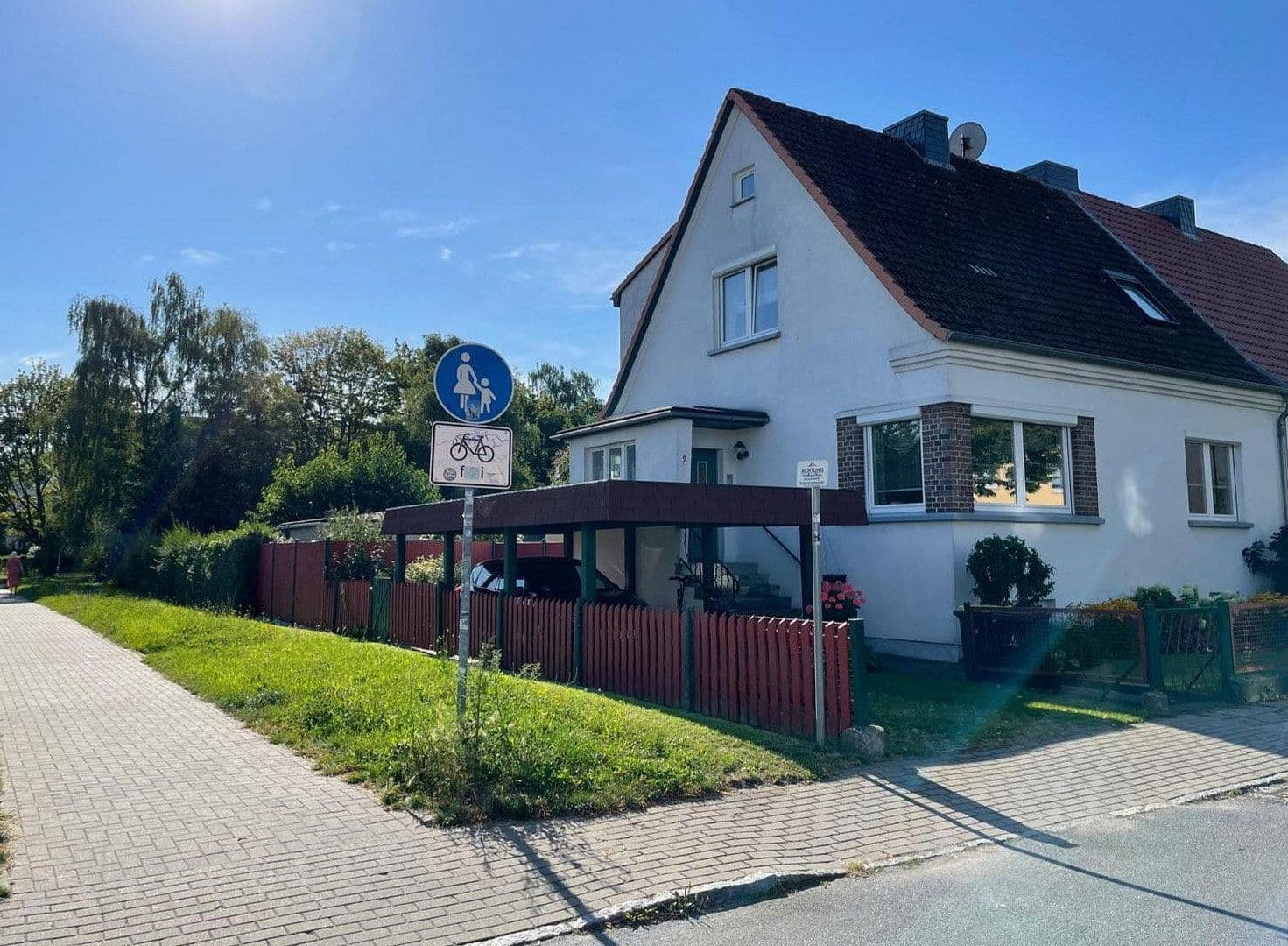 Prodej domu 140 m², pozemek 686 m², Rostock, Mecklenburg-Vorpommern Prodej domu 140 m², pozemek 686 m², Rostock, Mecklenburg-Vorpommern