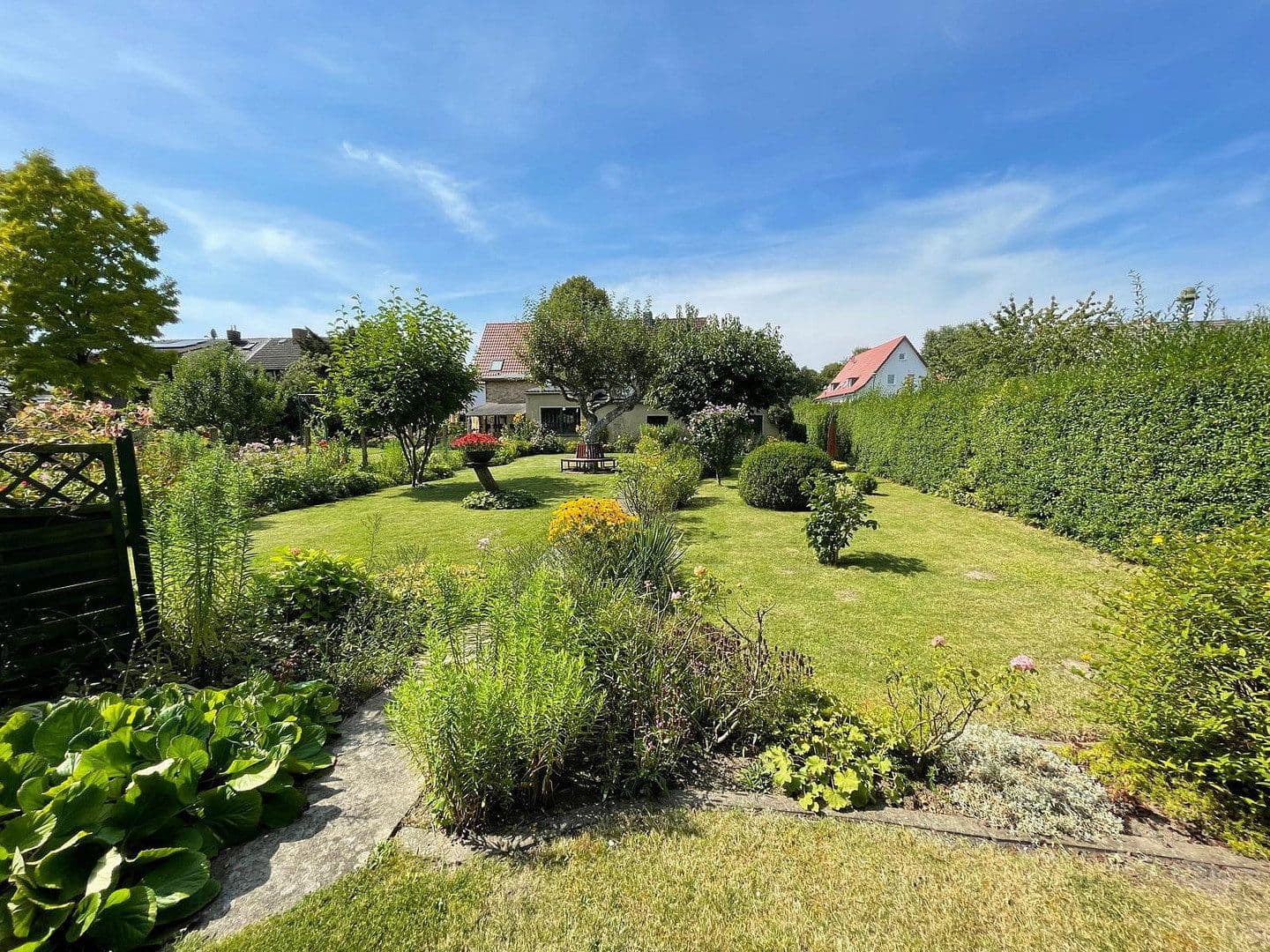 Prodej domu 140 m², pozemek 686 m², Rostock, Mecklenburg-Vorpommern Prodej domu 140 m², pozemek 686 m², Rostock, Mecklenburg-Vorpommern