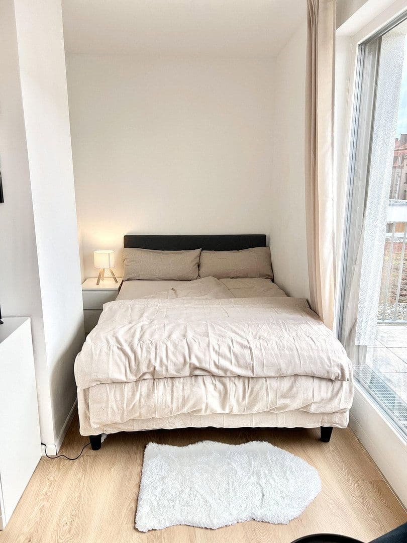 Pronájem bytu 1+1 34 m², Maximilianstraße 43, Nürnberg, Bavorsko Pronájem bytu 1+1 34 m², Maximilianstraße 43, Nürnberg, Bavorsko