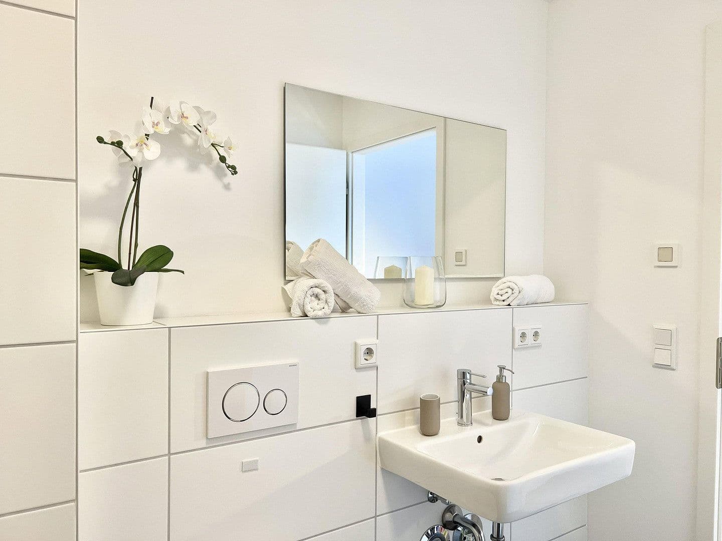 Pronájem bytu 1+1 34 m², Maximilianstraße 43, Nürnberg, Bavorsko Pronájem bytu 1+1 34 m², Maximilianstraße 43, Nürnberg, Bavorsko