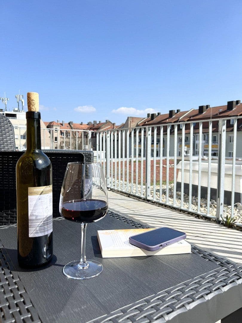 Pronájem bytu 1+1 34 m², Maximilianstraße 43, Nürnberg, Bavorsko Pronájem bytu 1+1 34 m², Maximilianstraße 43, Nürnberg, Bavorsko