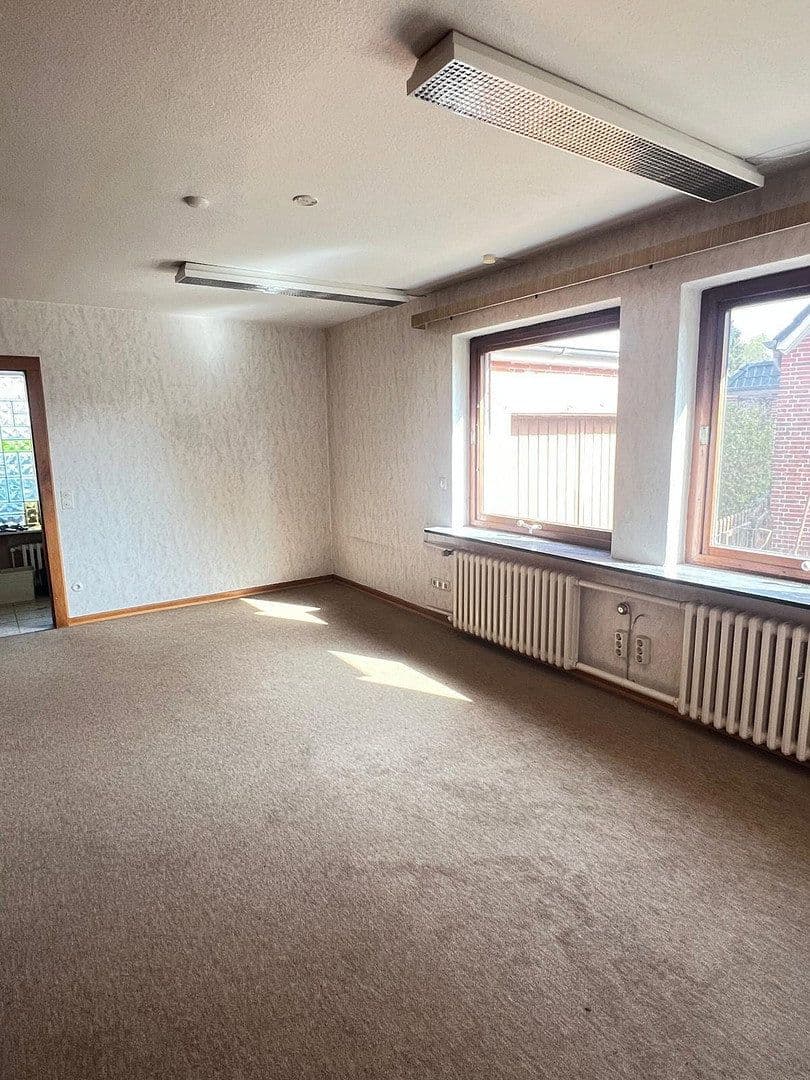Prodej domu 198 m², pozemek 698 m², Bad Oldesloe, Šlesvicko-Holštýnsko Prodej domu 198 m², pozemek 698 m², Bad Oldesloe, Šlesvicko-Holštýnsko