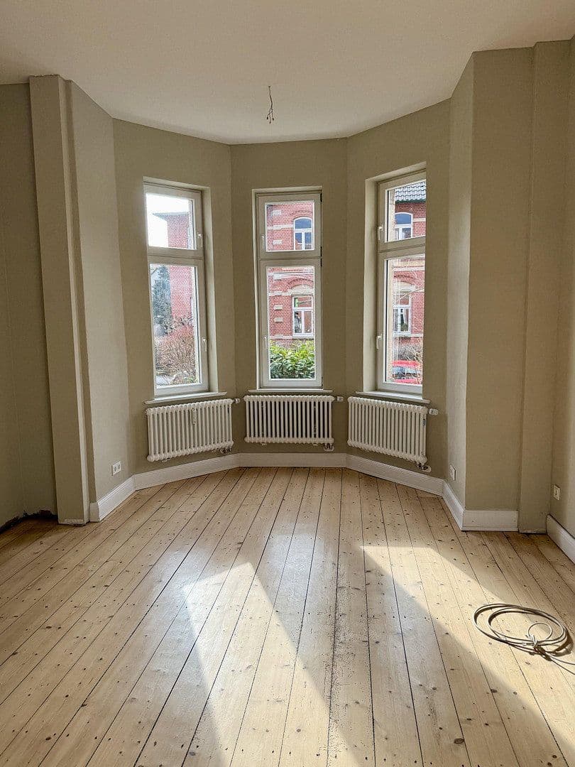 Prodej domu 335 m², pozemek 481 m², Sohnreystraße 17, Northeim, Dolní Sasko Prodej domu 335 m², pozemek 481 m², Sohnreystraße 17, Northeim, Dolní Sasko