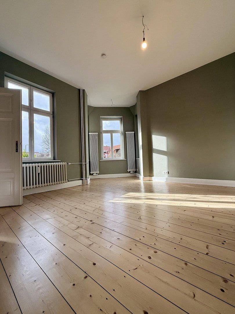 Prodej domu 335 m², pozemek 481 m², Sohnreystraße 17, Northeim, Dolní Sasko Prodej domu 335 m², pozemek 481 m², Sohnreystraße 17, Northeim, Dolní Sasko