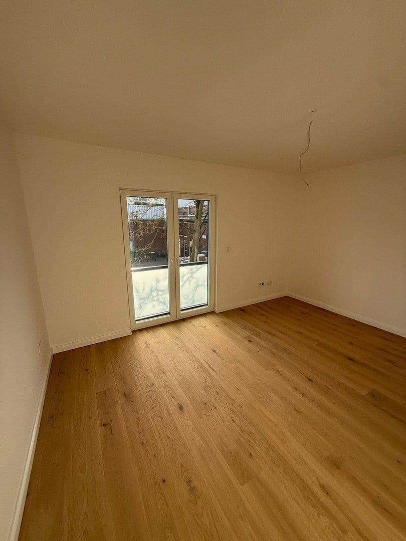 Pronájem domu 128 m², pozemek 275 m², Kattenturmer Heerstr. 138c, Bremen, Bremen Pronájem domu 128 m², pozemek 275 m², Kattenturmer Heerstr. 138c, Bremen, Bremen