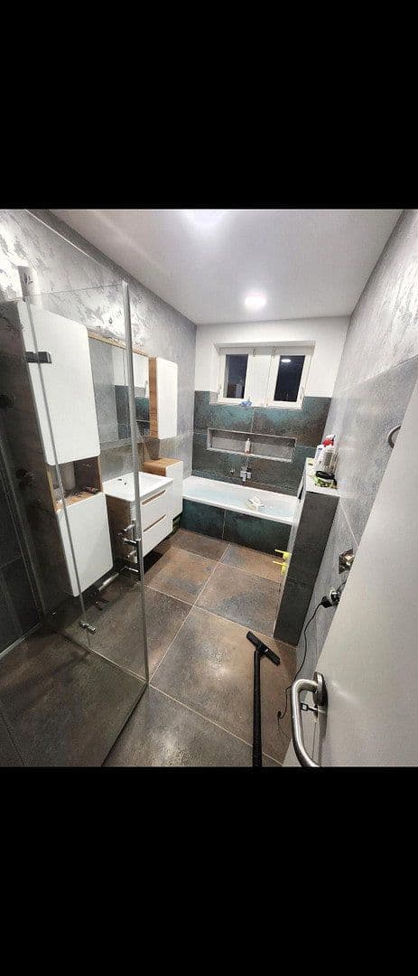 Prodej domu 120 m², pozemek 365 m², Schutzenstrasse, 21/1, Niefern-Öschelbronn, Bádensko-Württembersko Prodej domu 120 m², pozemek 365 m², Schutzenstrasse, 21/1, Niefern-Öschelbronn, Bádensko-Württembersko