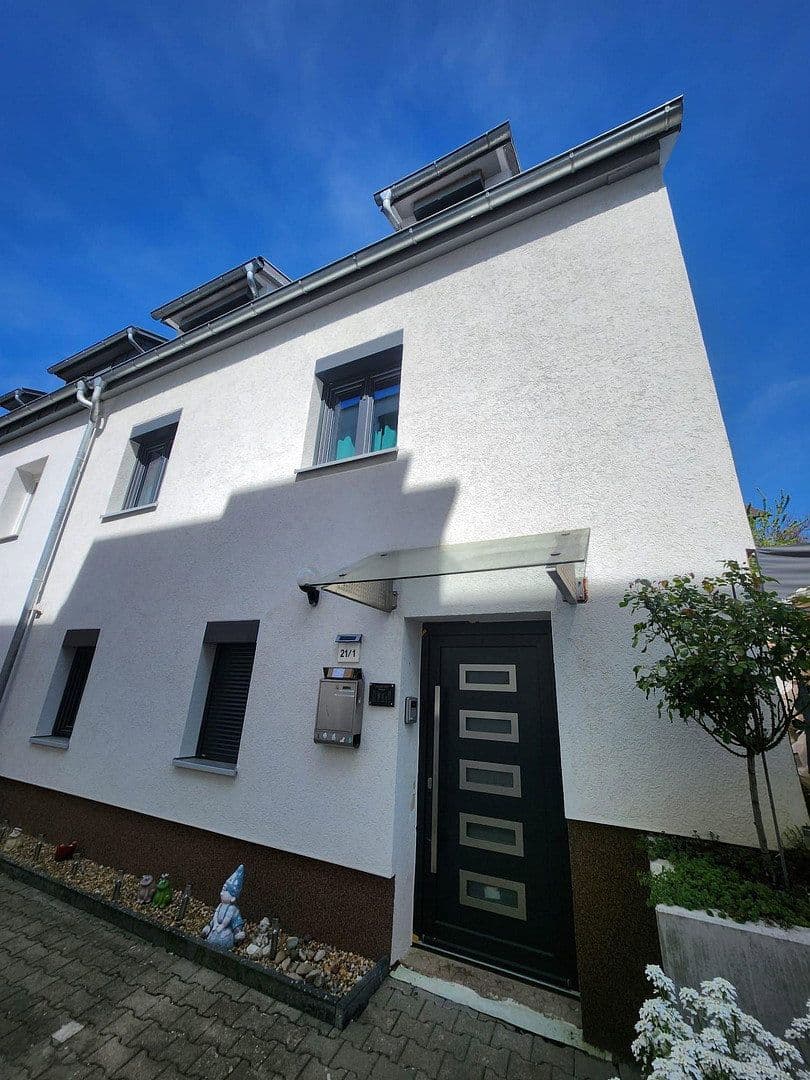 Prodej domu 120 m², pozemek 365 m², Schutzenstrasse, 21/1, Niefern-Öschelbronn, Bádensko-Württembersko Prodej domu 120 m², pozemek 365 m², Schutzenstrasse, 21/1, Niefern-Öschelbronn, Bádensko-Württembersko