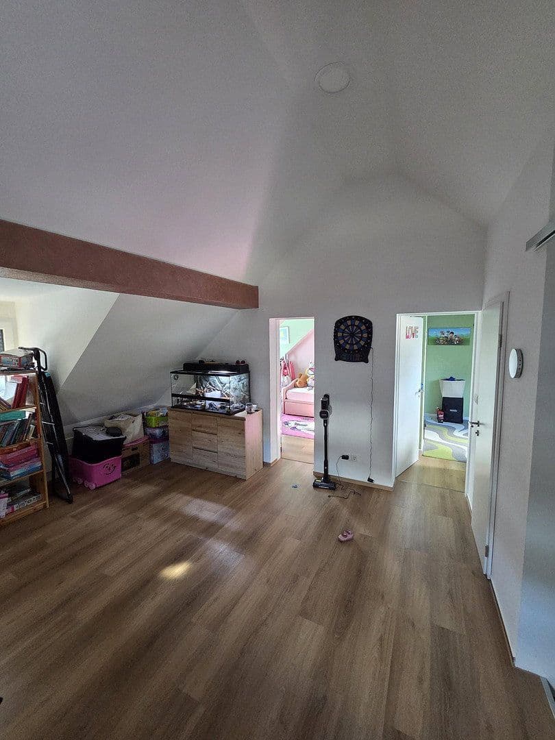Prodej domu 120 m², pozemek 365 m², Schutzenstrasse, 21/1, Niefern-Öschelbronn, Bádensko-Württembersko Prodej domu 120 m², pozemek 365 m², Schutzenstrasse, 21/1, Niefern-Öschelbronn, Bádensko-Württembersko