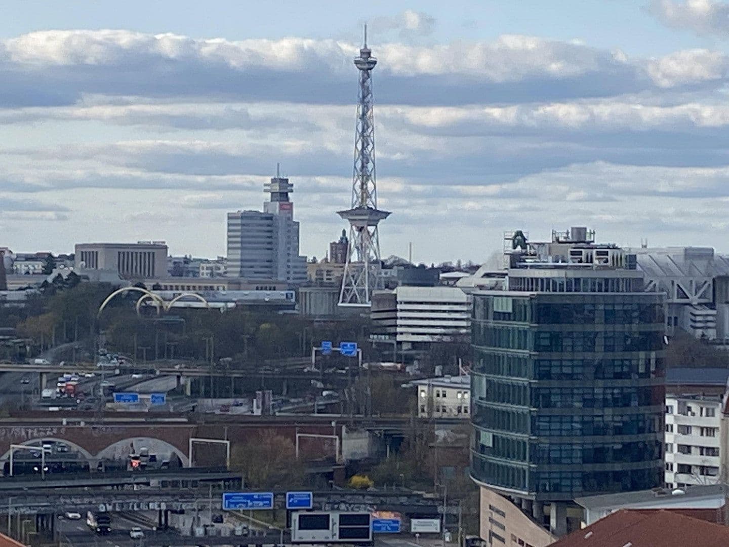 Pronájem bytu 1+1 42 m², Hubertusallee 6, Berlin, Berlín Pronájem bytu 1+1 42 m², Hubertusallee 6, Berlin, Berlín