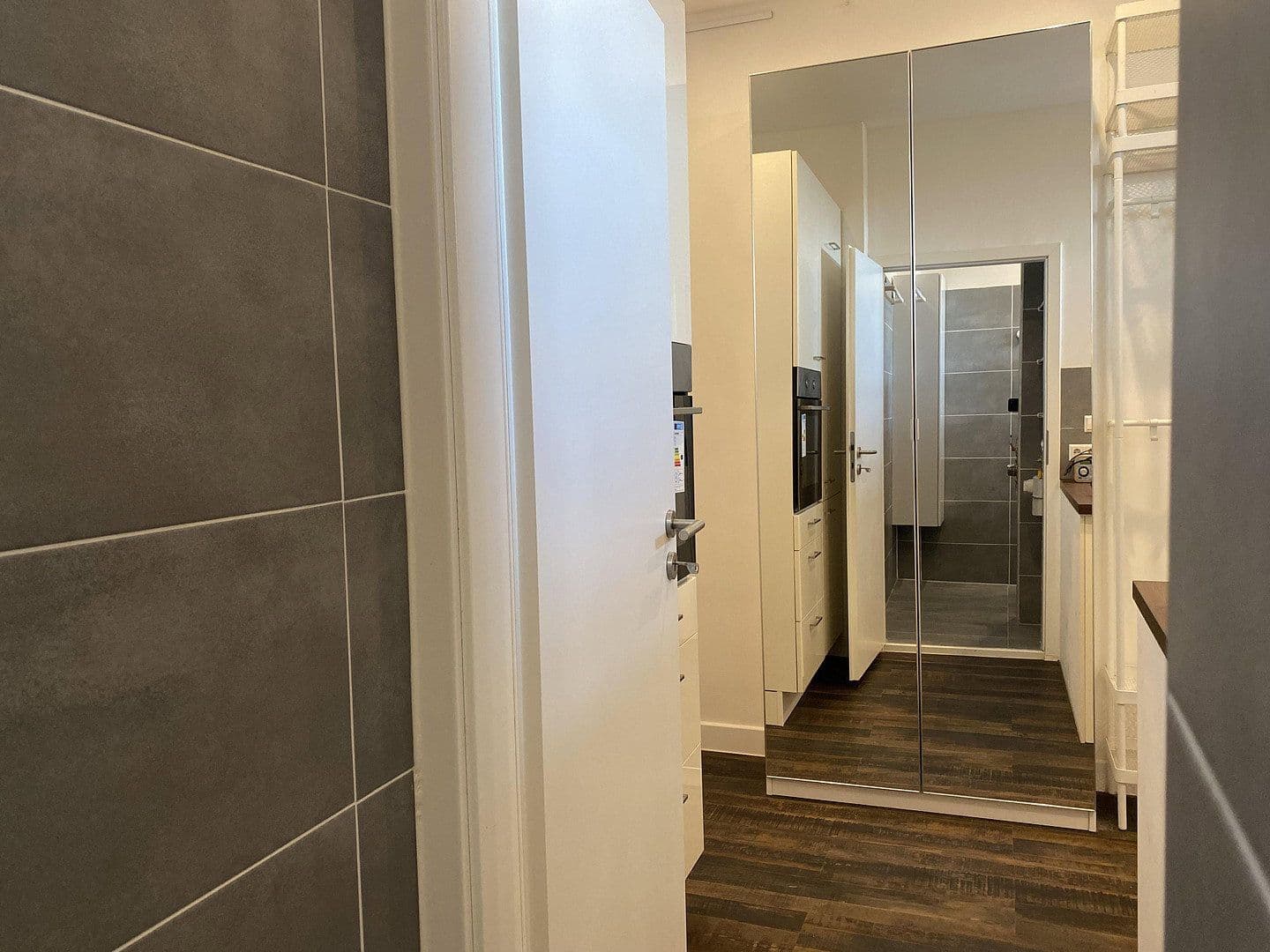 Pronájem bytu 1+1 42 m², Hubertusallee 6, Berlin, Berlín Pronájem bytu 1+1 42 m², Hubertusallee 6, Berlin, Berlín