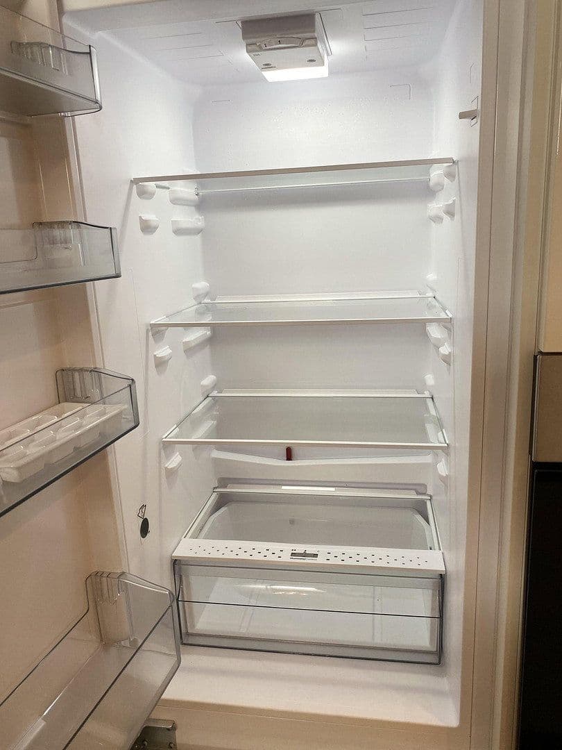 Pronájem bytu 1+1 42 m², Hubertusallee 6, Berlin, Berlín Pronájem bytu 1+1 42 m², Hubertusallee 6, Berlin, Berlín