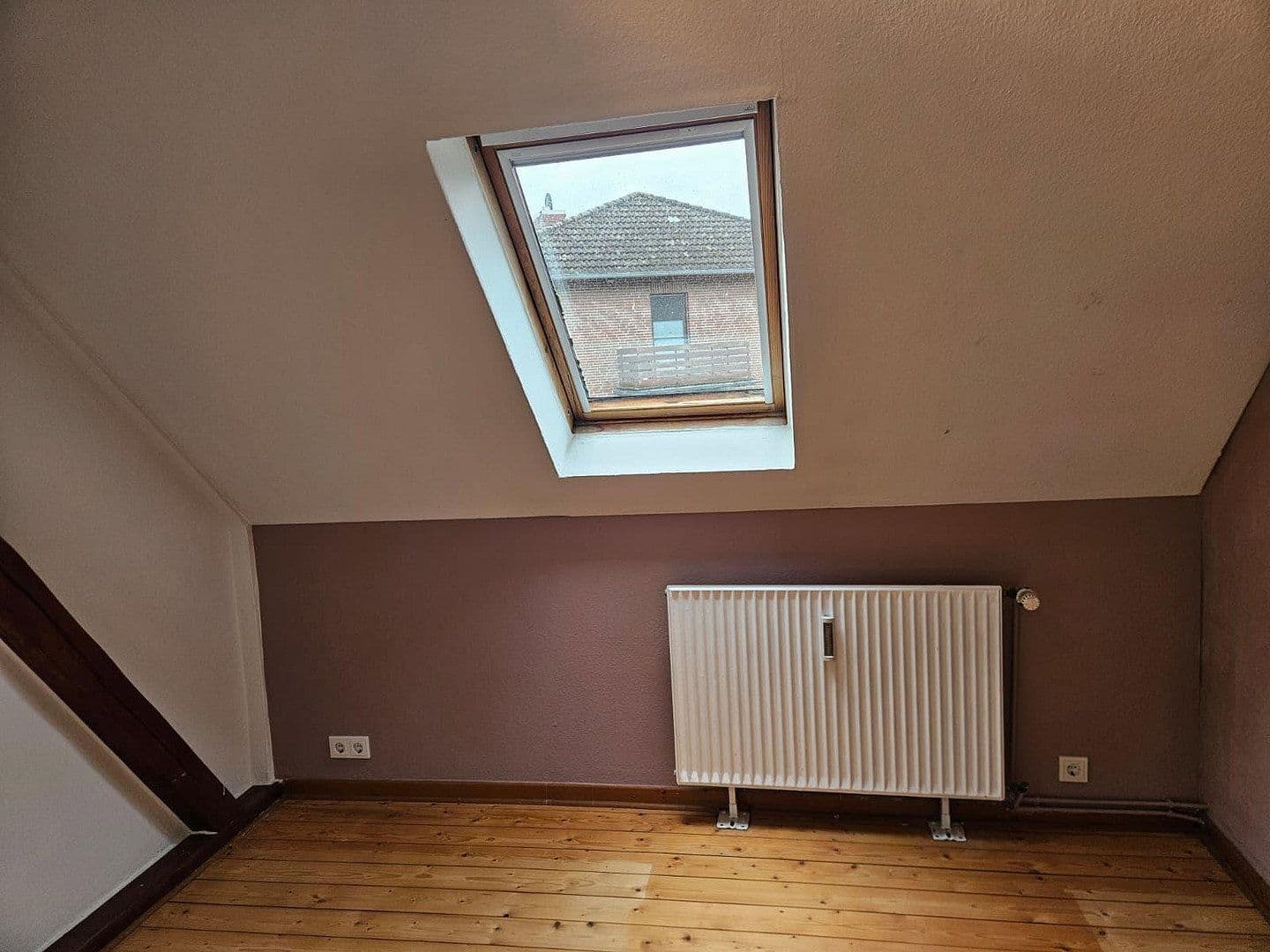 Pronájem bytu 3+1 54 m², Dorfstraße 25, Moisburg, Dolní Sasko Pronájem bytu 3+1 54 m², Dorfstraße 25, Moisburg, Dolní Sasko