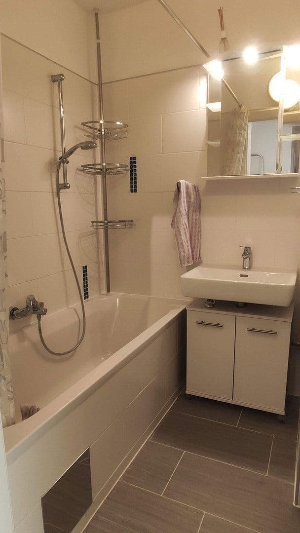 Pronájem bytu 3+1 64 m², Melissenweg 20, Linz, Horní Rakousko Pronájem bytu 3+1 64 m², Melissenweg 20, Linz, Horní Rakousko