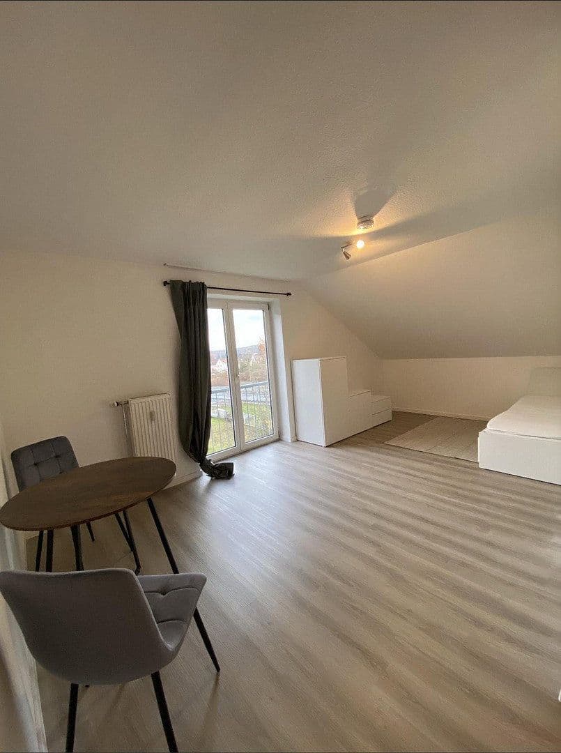 Pronájem bytu 1+1 21 m², Föhrenweg 16, Kaiserslautern, Porýní-Falc Pronájem bytu 1+1 21 m², Föhrenweg 16, Kaiserslautern, Porýní-Falc