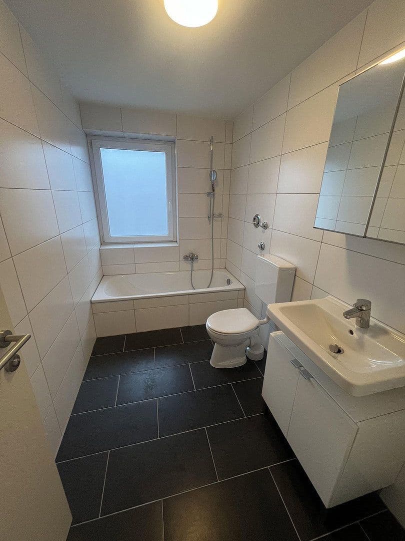 Prodej bytu 2+1 61 m², Tegernseer Landstraße 178a, München, Bavorsko Prodej bytu 2+1 61 m², Tegernseer Landstraße 178a, München, Bavorsko