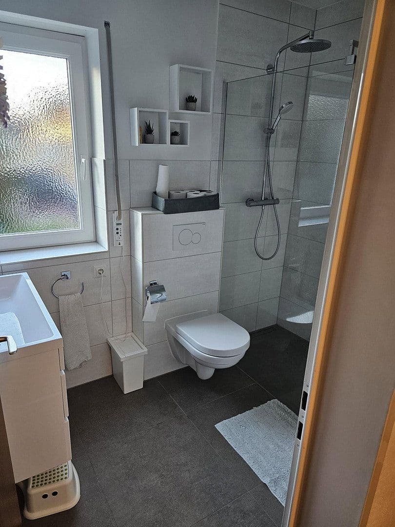 Pronájem domu 144 m², pozemek 200 m², Emmering, Bavorsko Pronájem domu 144 m², pozemek 200 m², Emmering, Bavorsko