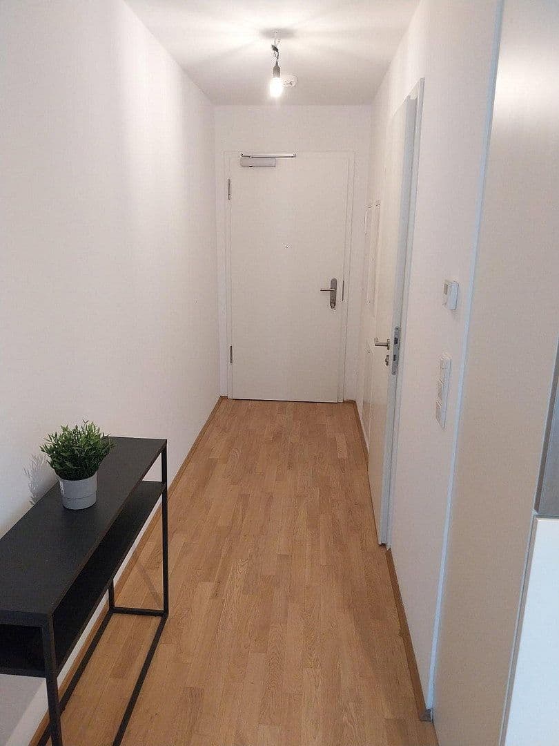 Pronájem bytu 1+1 24 m², Rudower Chaussee 32, Berlin, Berlín Pronájem bytu 1+1 24 m², Rudower Chaussee 32, Berlin, Berlín