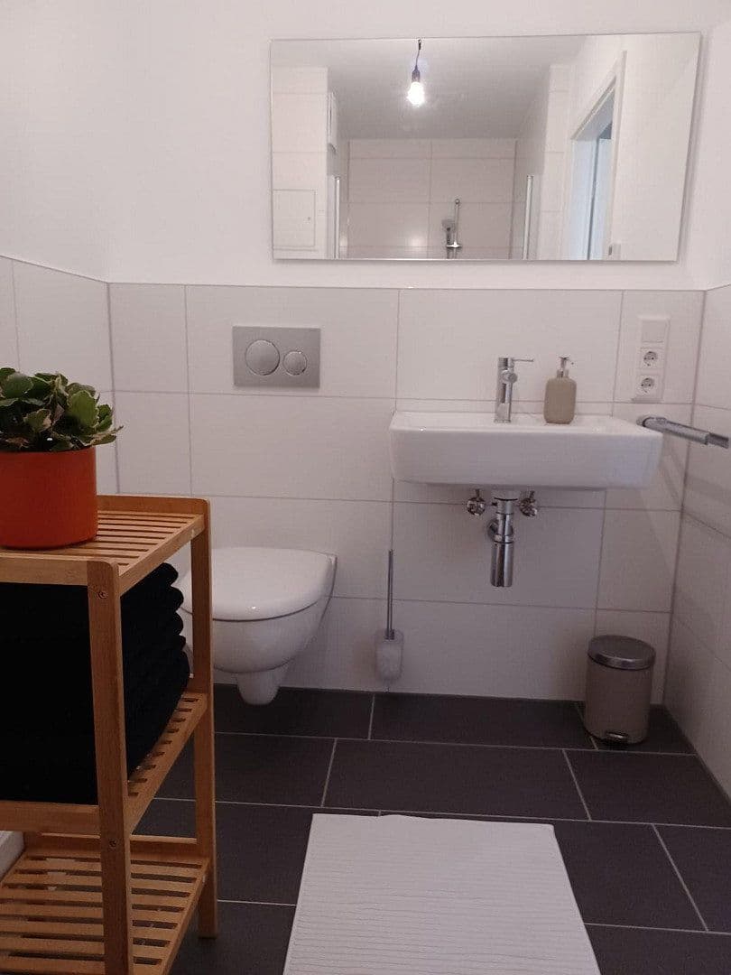 Pronájem bytu 1+1 24 m², Rudower Chaussee 32, Berlin, Berlín Pronájem bytu 1+1 24 m², Rudower Chaussee 32, Berlin, Berlín